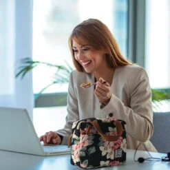 Brisby 4 Laags Geïsoleerde Koeltas - Lunchtas 4 Liter - Bloemetjes 13 Brisby 4 Laags Geïsoleerde Koeltas - Lunchtas 4 Liter - Bloemetjes -Gekoelde Tassen Winkel 1200x1200 35