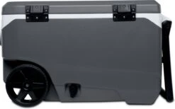 Igloo Latitude 90 Roller - Grote Koelbox Op Wielen - 85 Liter - Grijs -Gekoelde Tassen Winkel 1200x749