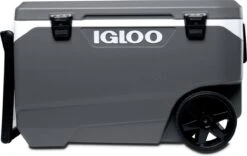 Igloo Latitude 90 Roller - Grote Koelbox Op Wielen - 85 Liter - Grijs -Gekoelde Tassen Winkel 1200x758